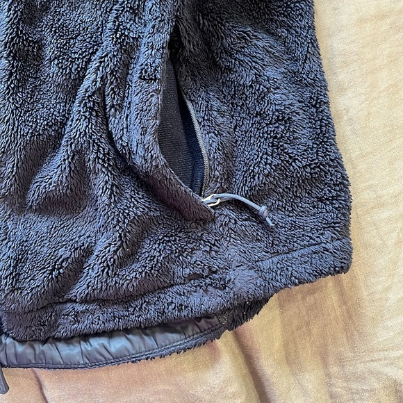 North Face Fuzzy Zip-up - Picture 4 of 7